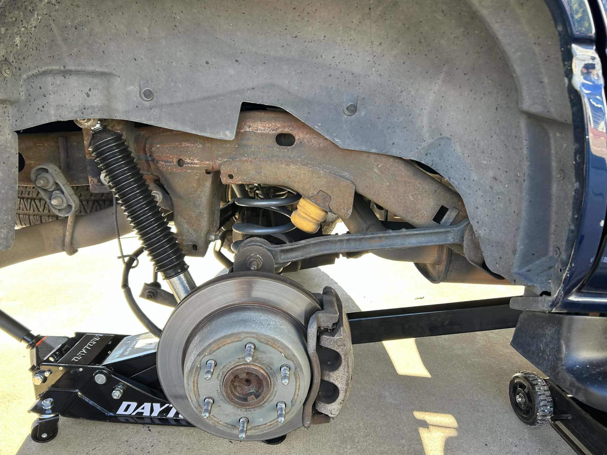 shock and trailing arm installed.jpg